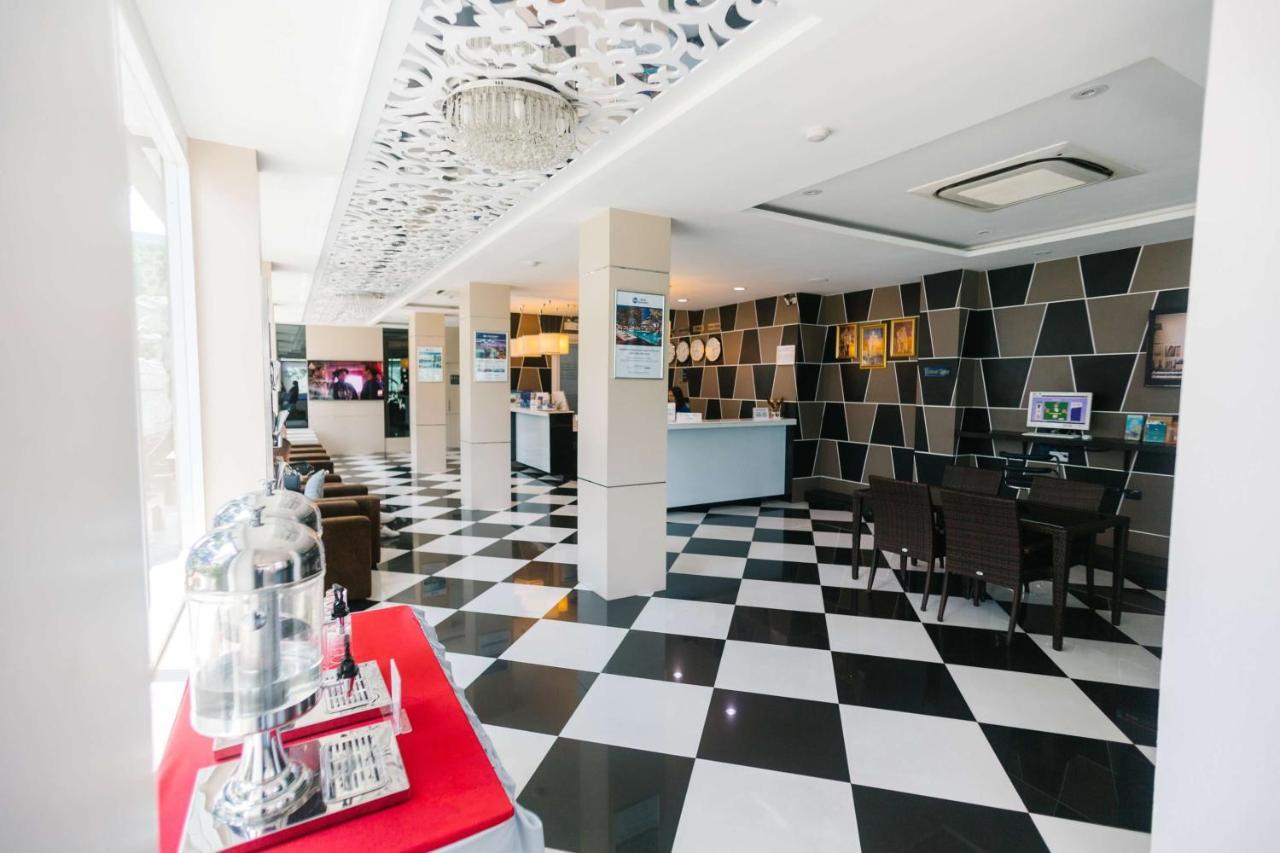 Hotel Western Royal 3*