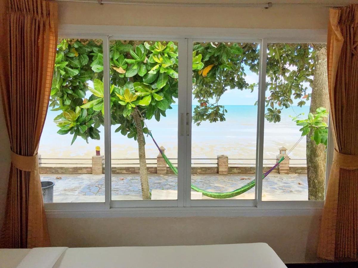 The Iris Resort *