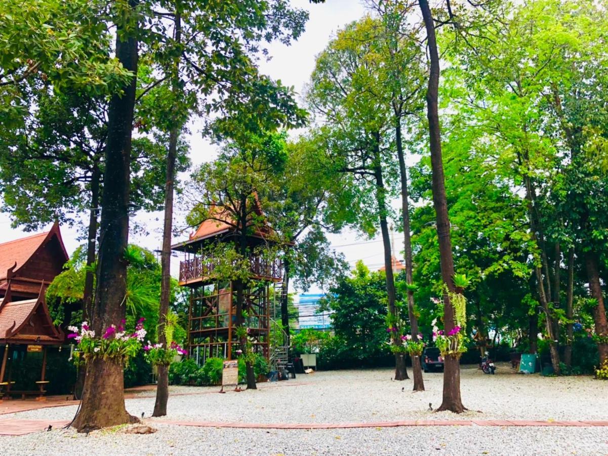 Resort Sugar Hut & Restaurant Pattaya