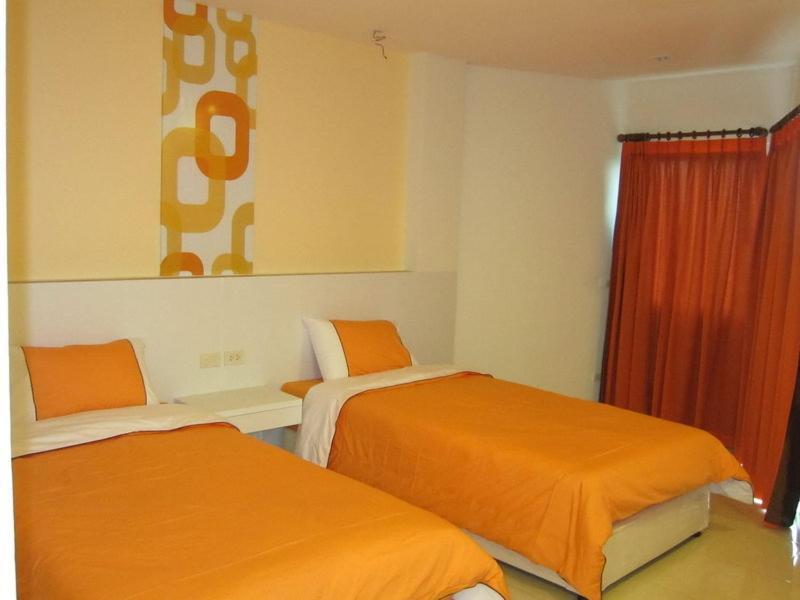Hotel Na Na Chart Bangsaen 2*