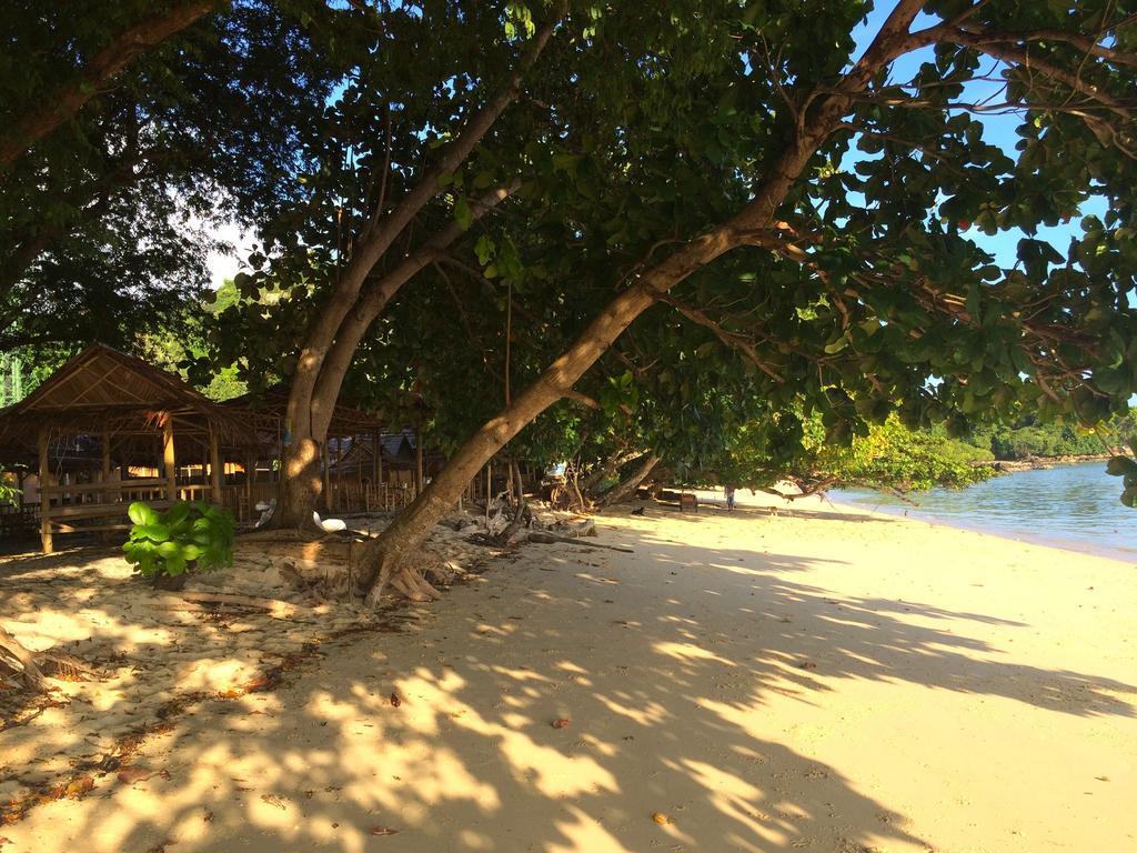 Kradan Island Resort *