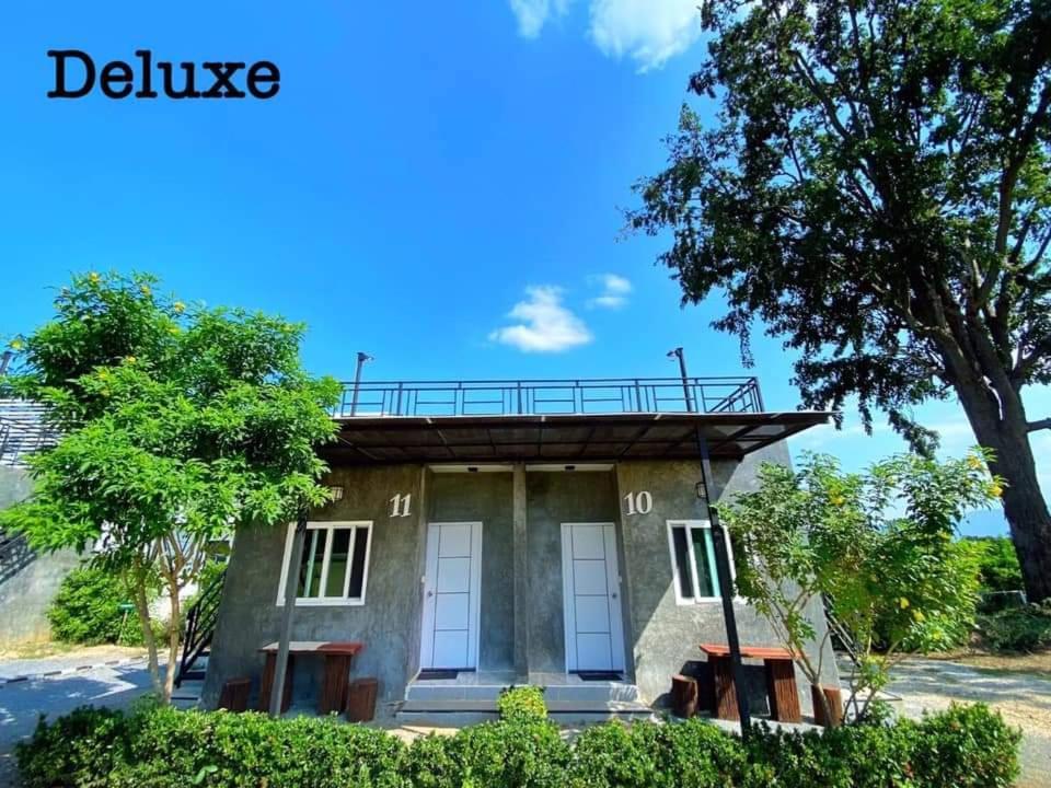 4 Corner Khaoyai Mu Si