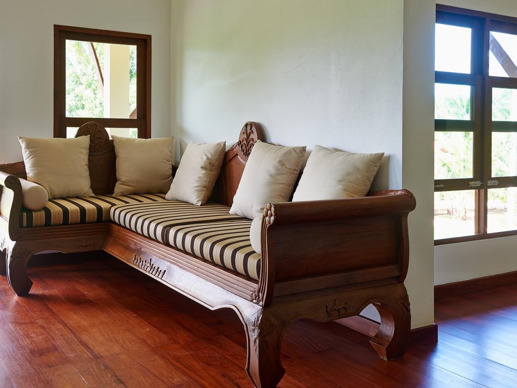 Sara Beachfront Boutique Hotel