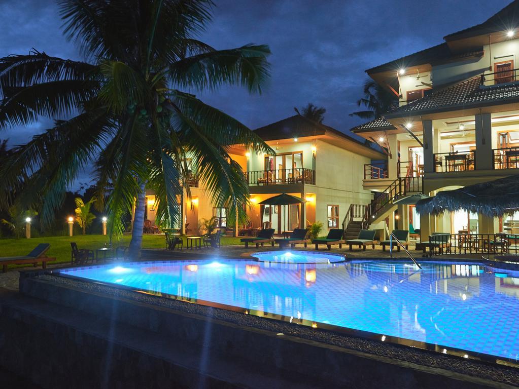 Hotel Sara Beachfront Boutique