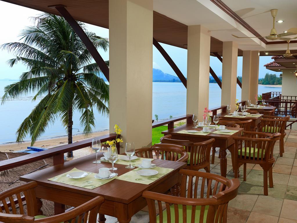 Sara Beachfront Boutique Hotel