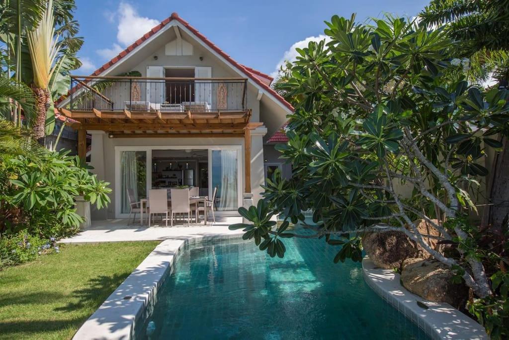 Pousada Beachfront With Private Pool