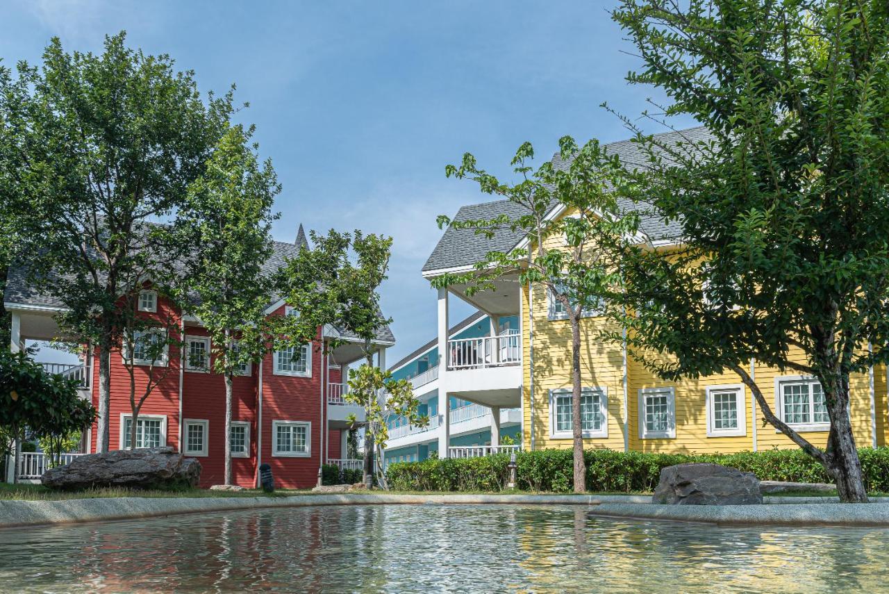 Resort Peggy's Cove Chao Lao Beach
