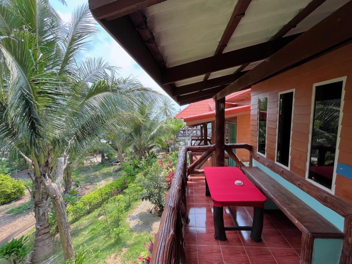 Paradise 3* Haad Rin