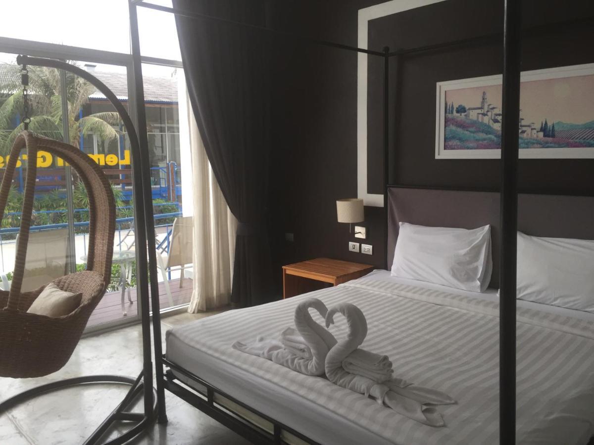 Lg Lemon Grass Resort