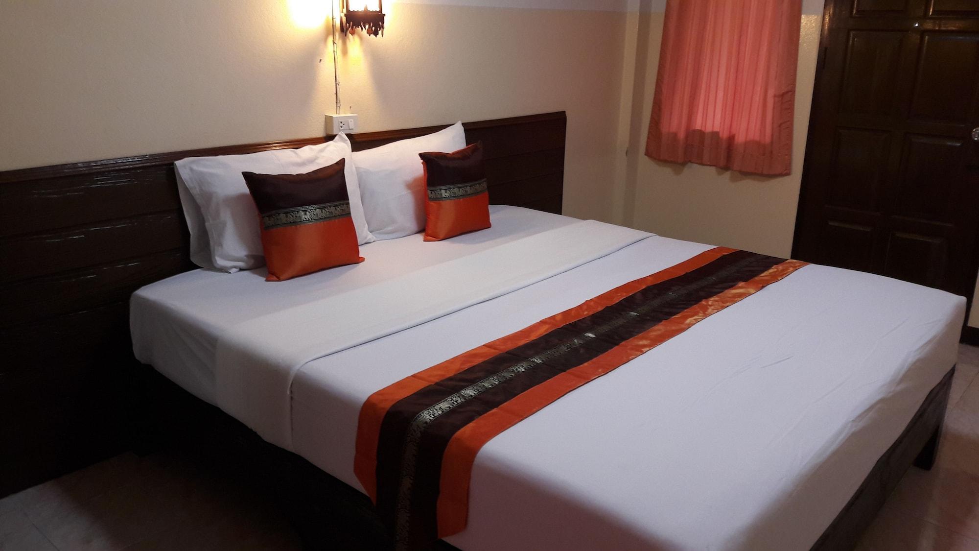 Guest house Lanna Thai 2*