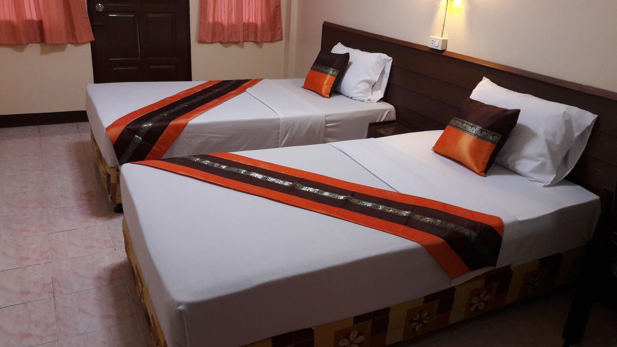 Lanna Thai Guest house 2*