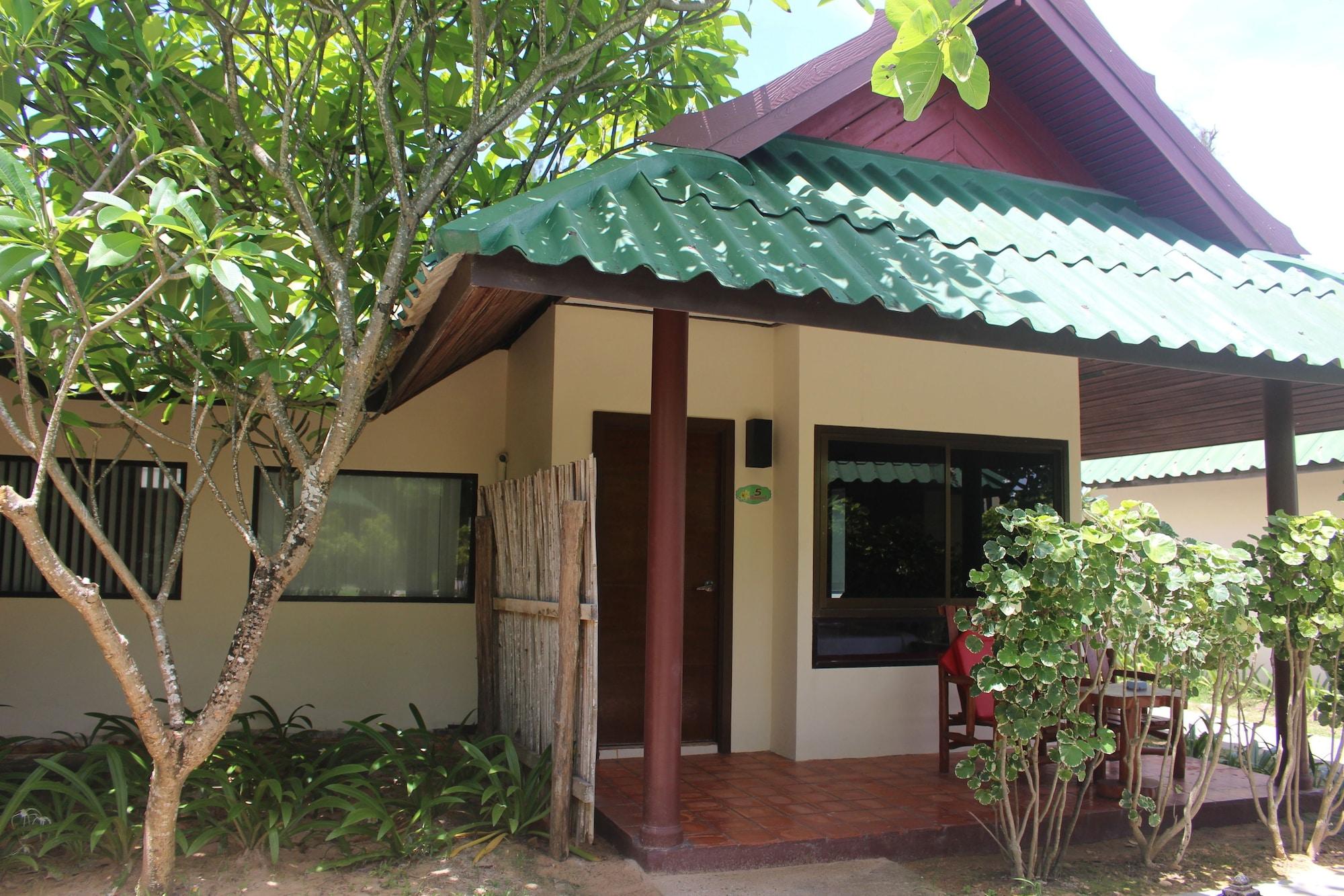 Golden Bay - Sha Extra 3*