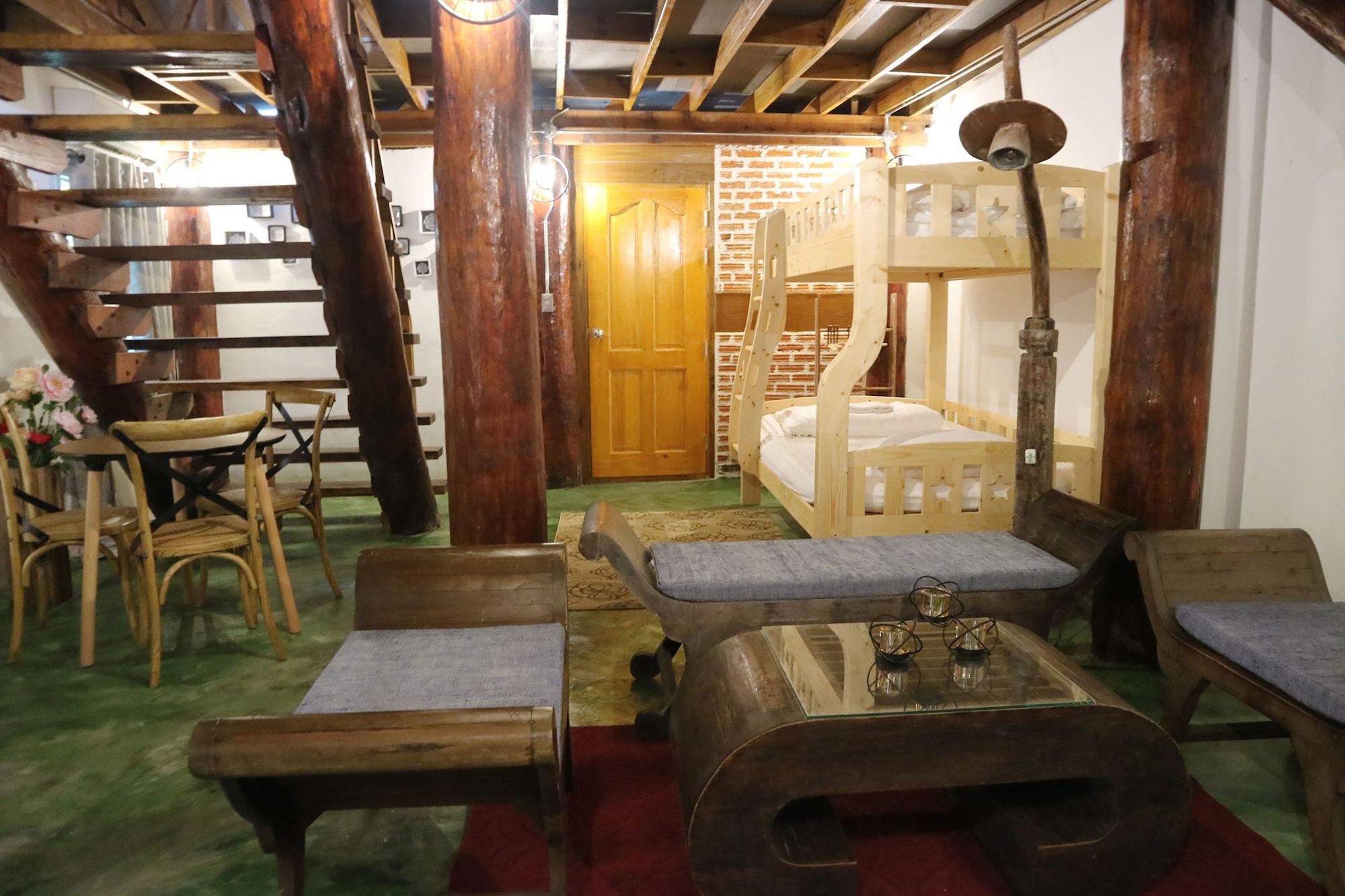 Hotel Loghome Boutique Chiang Mai