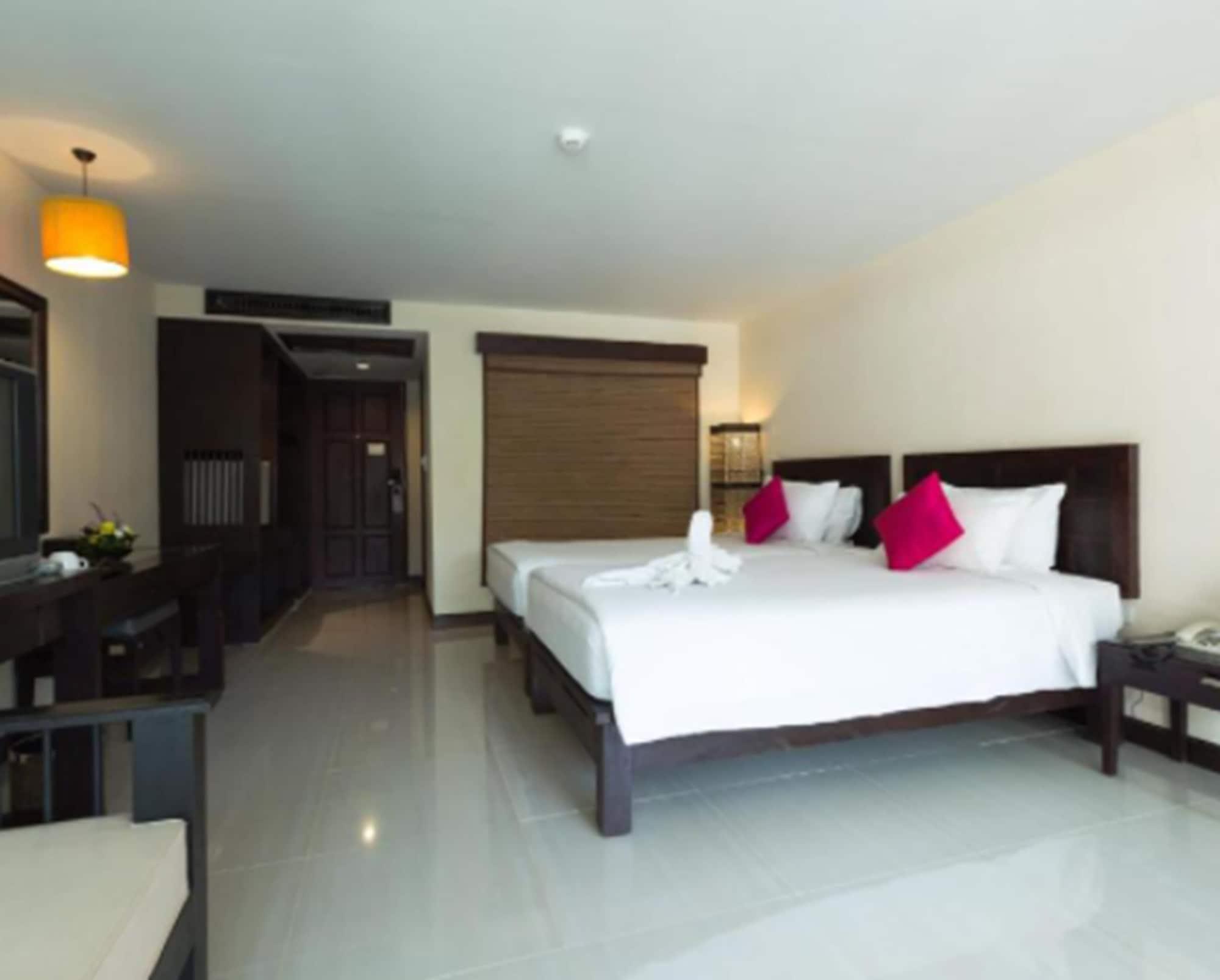 Pattawia & Spa, 4*