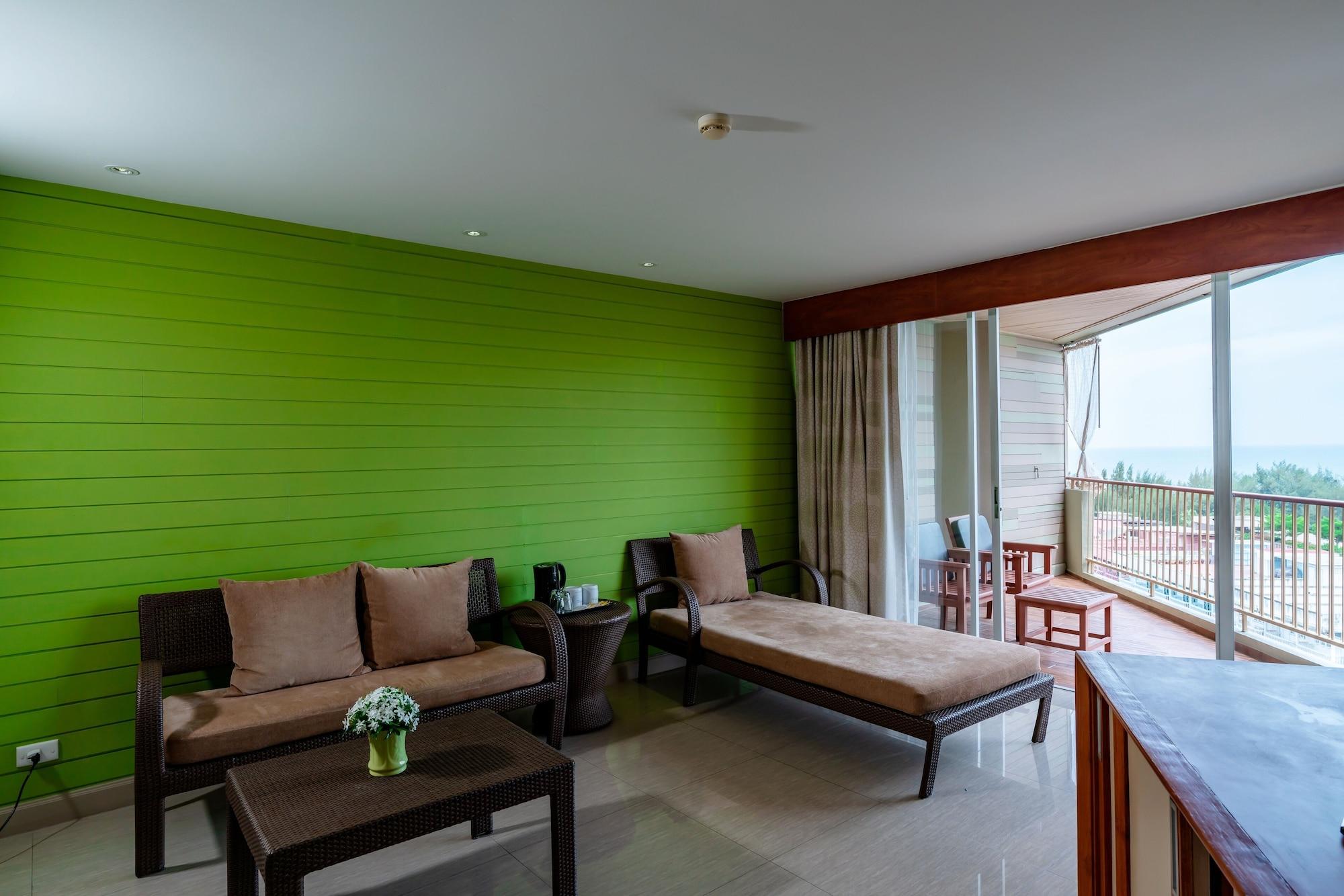 Long Hotel