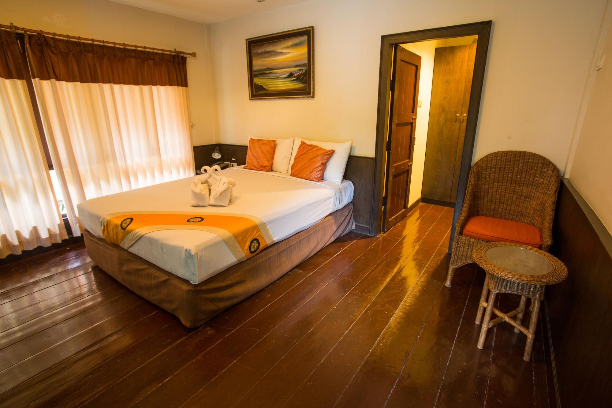 Resort Inrawadee 3*