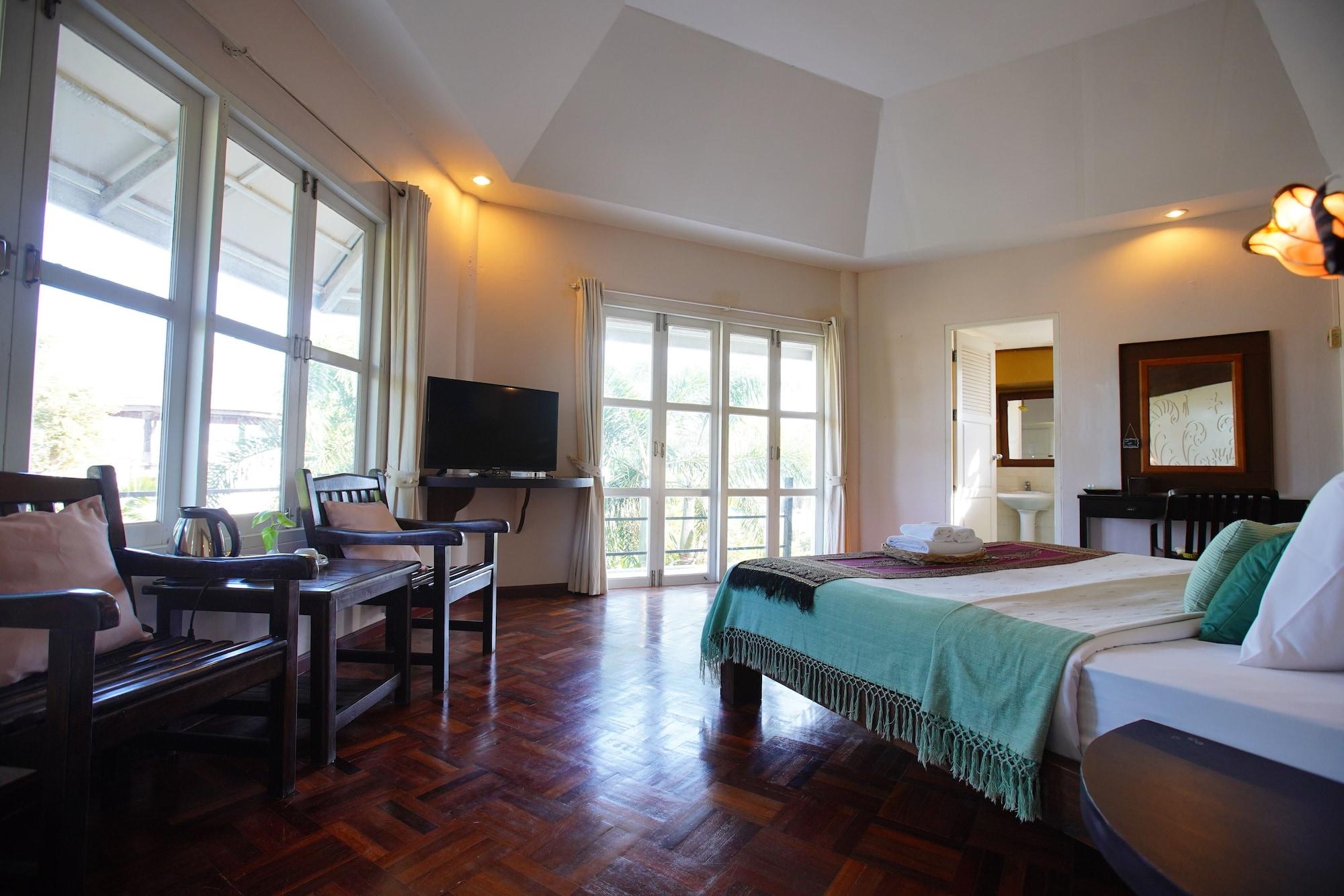 Resort Tanaosri 4*