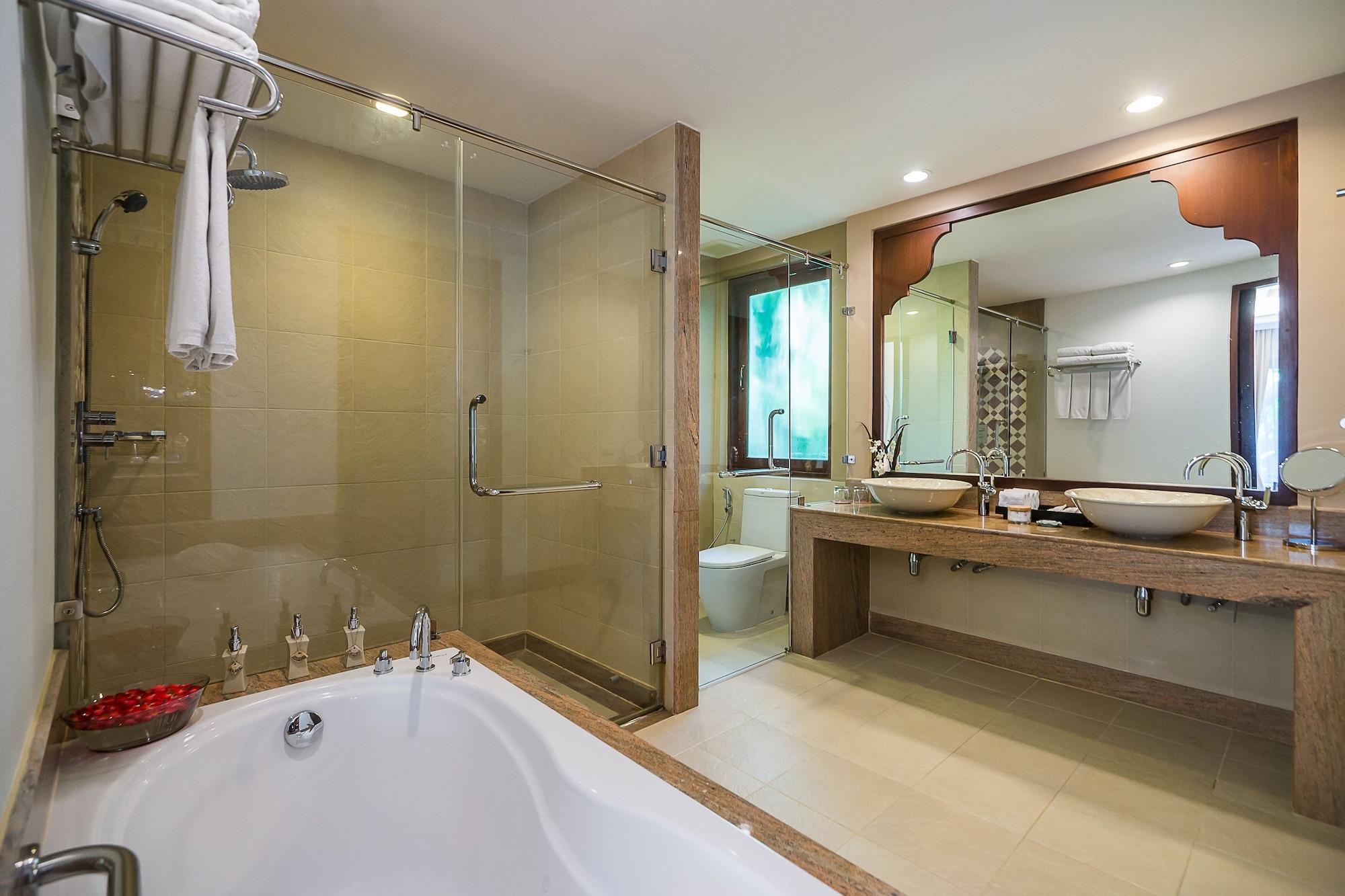 Resort Ravindra & - Sha Extra 5*