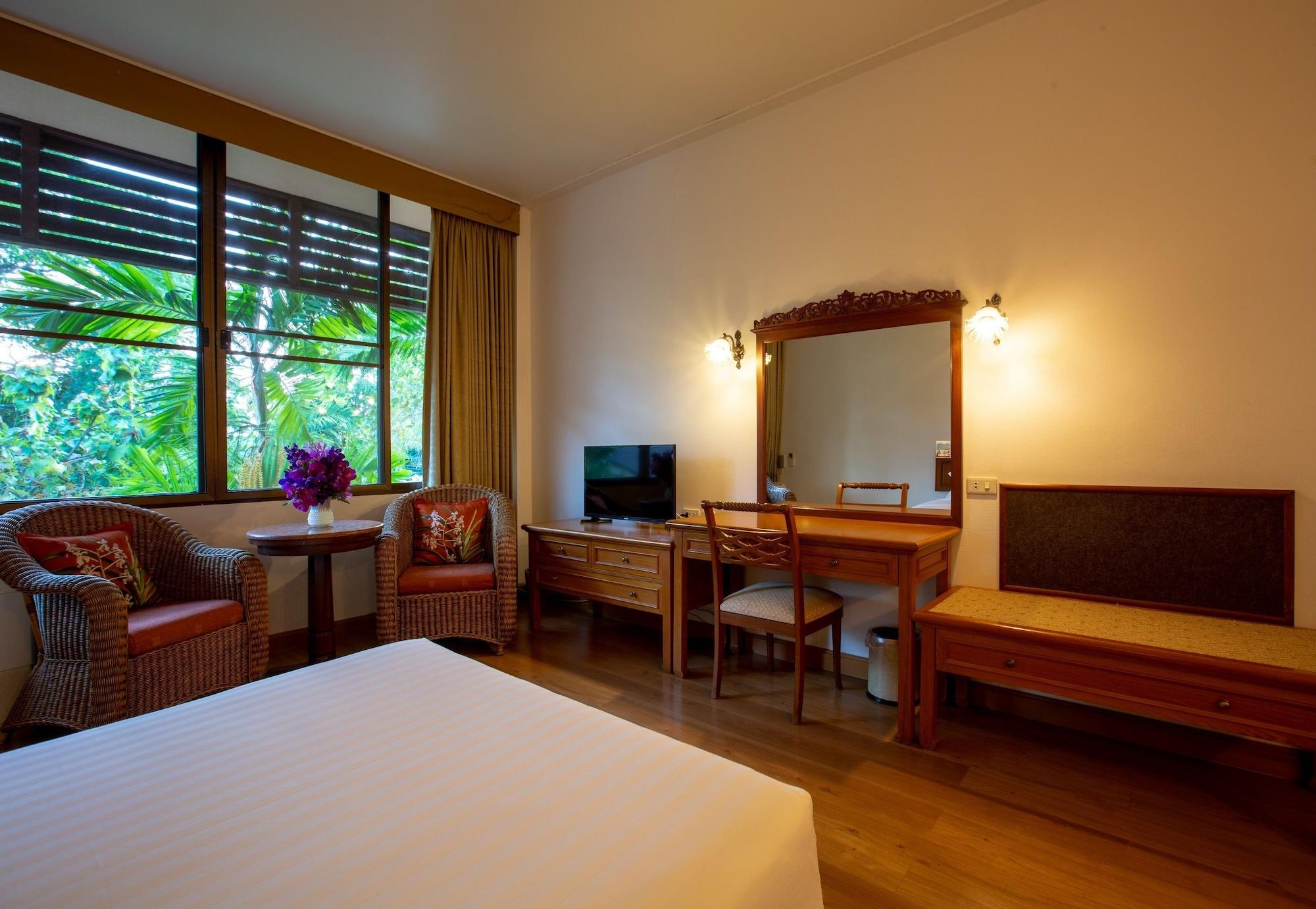 Hotel Sailom - Sha Extra HHQ