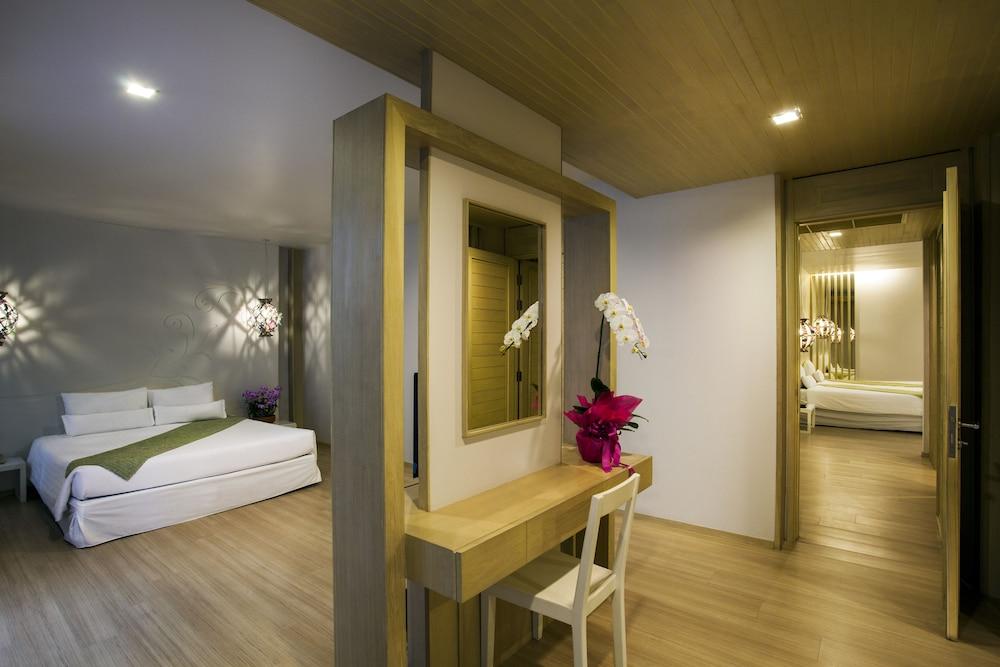 The Lapa Resort