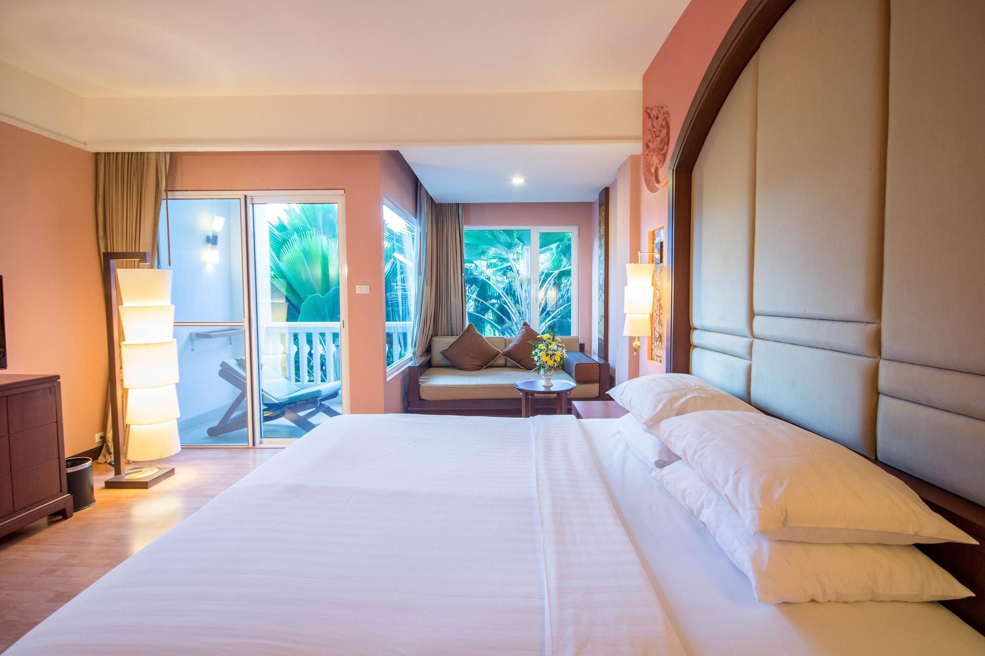 Resort Grand Pacific Sovereign &