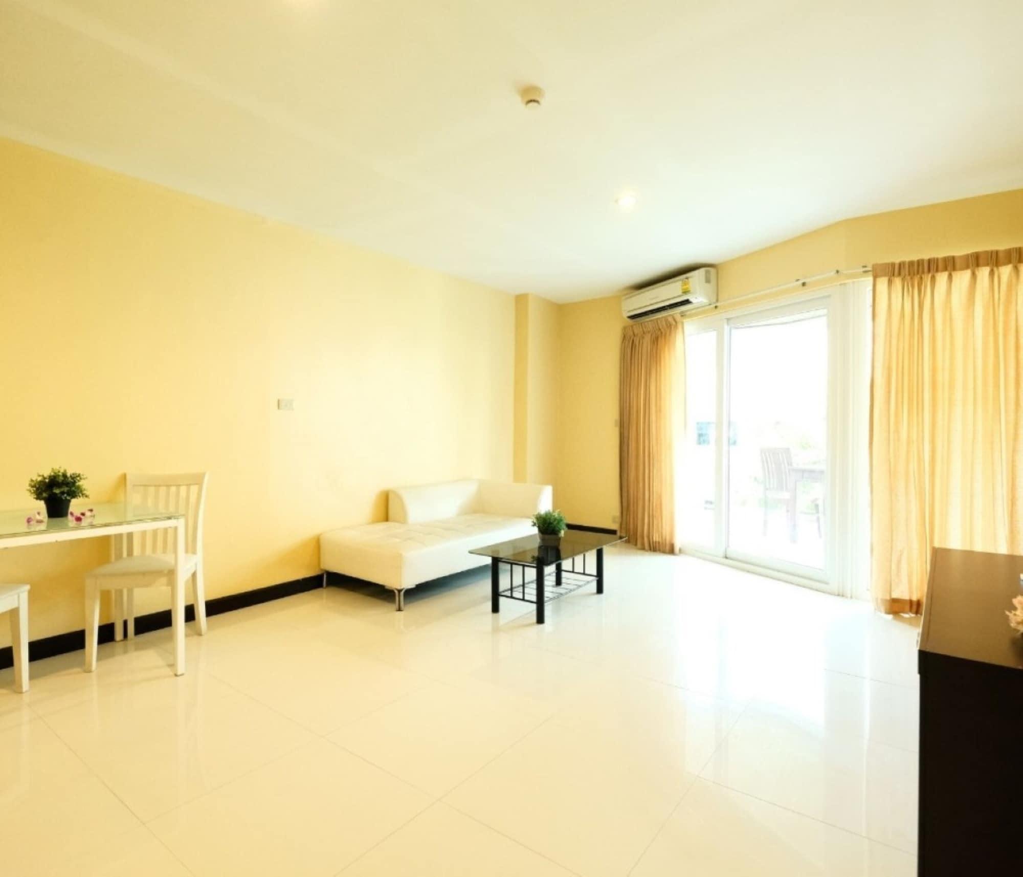 Plaza 3* Jomtien Beach