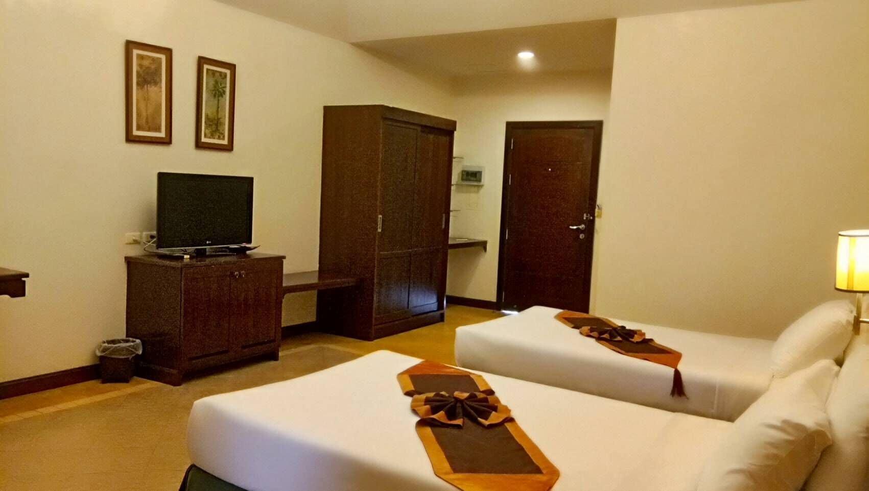 Golden Pine 3* Pran Buri
