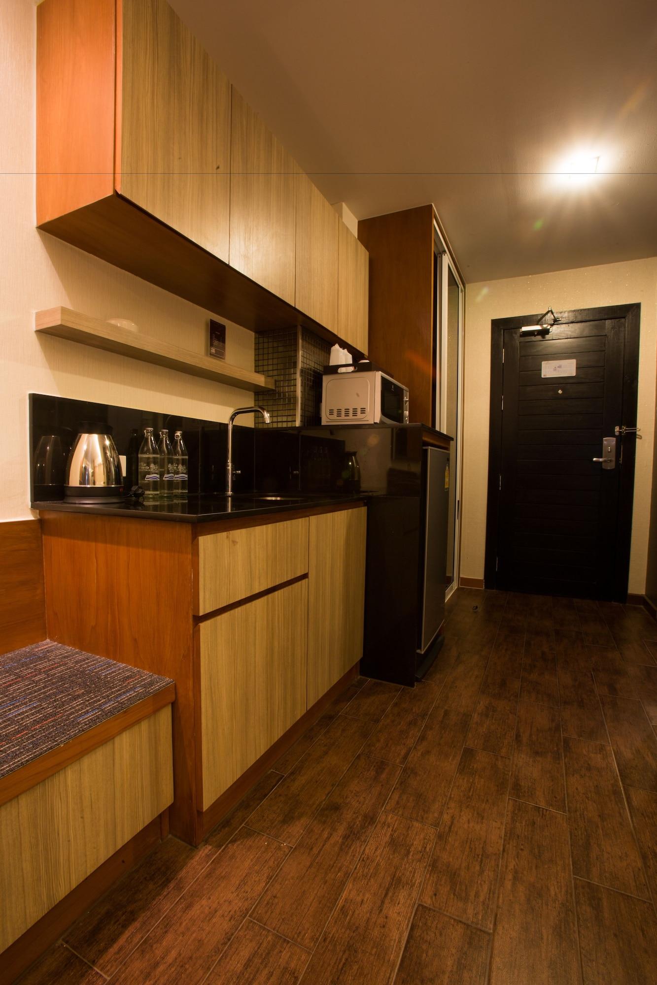 Serviced 3* Jomtien Beach