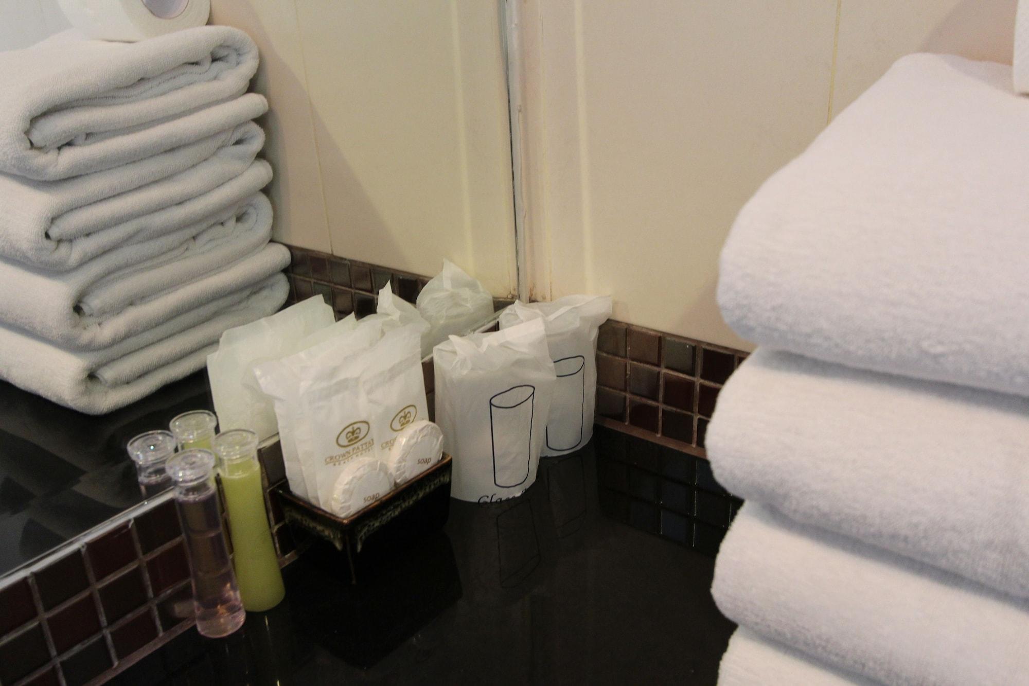 Hotel Crown 3*
