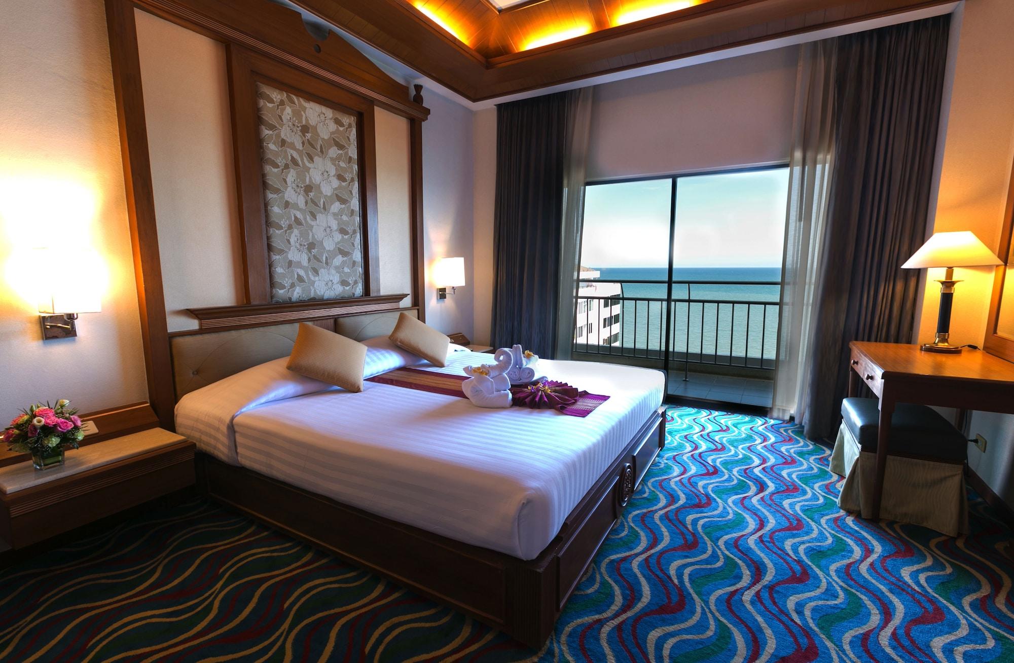 Asia Cha-Am Hotel 4*