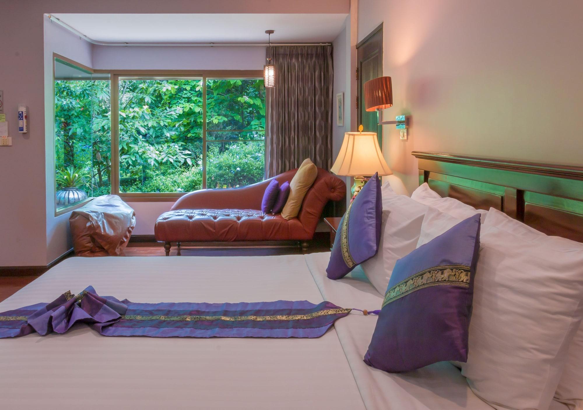 Phuwanalee Resort 4*