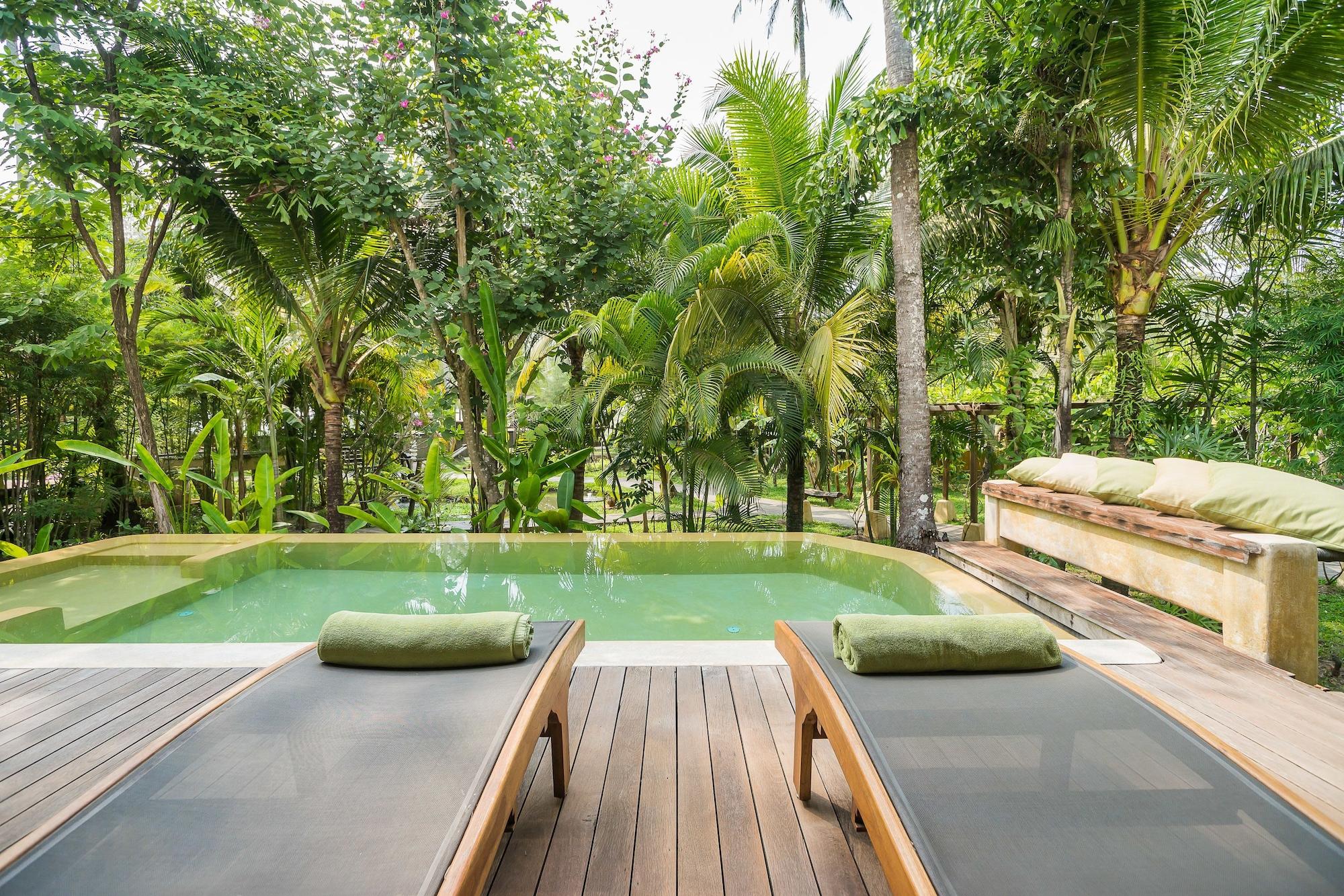 High Season Pool & Ko Kut