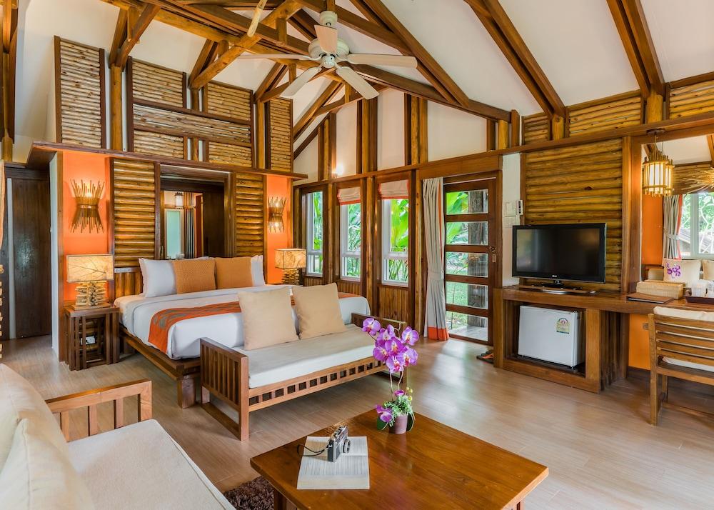 Resort Phutoey River Kwai Hotspring & Nature 4*