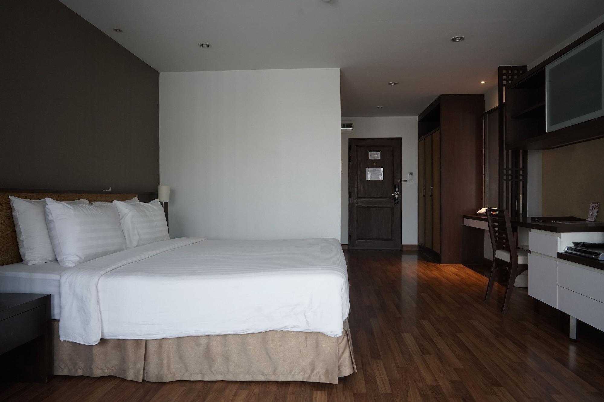 The Grand Napat Aparthotel Chiang Mai