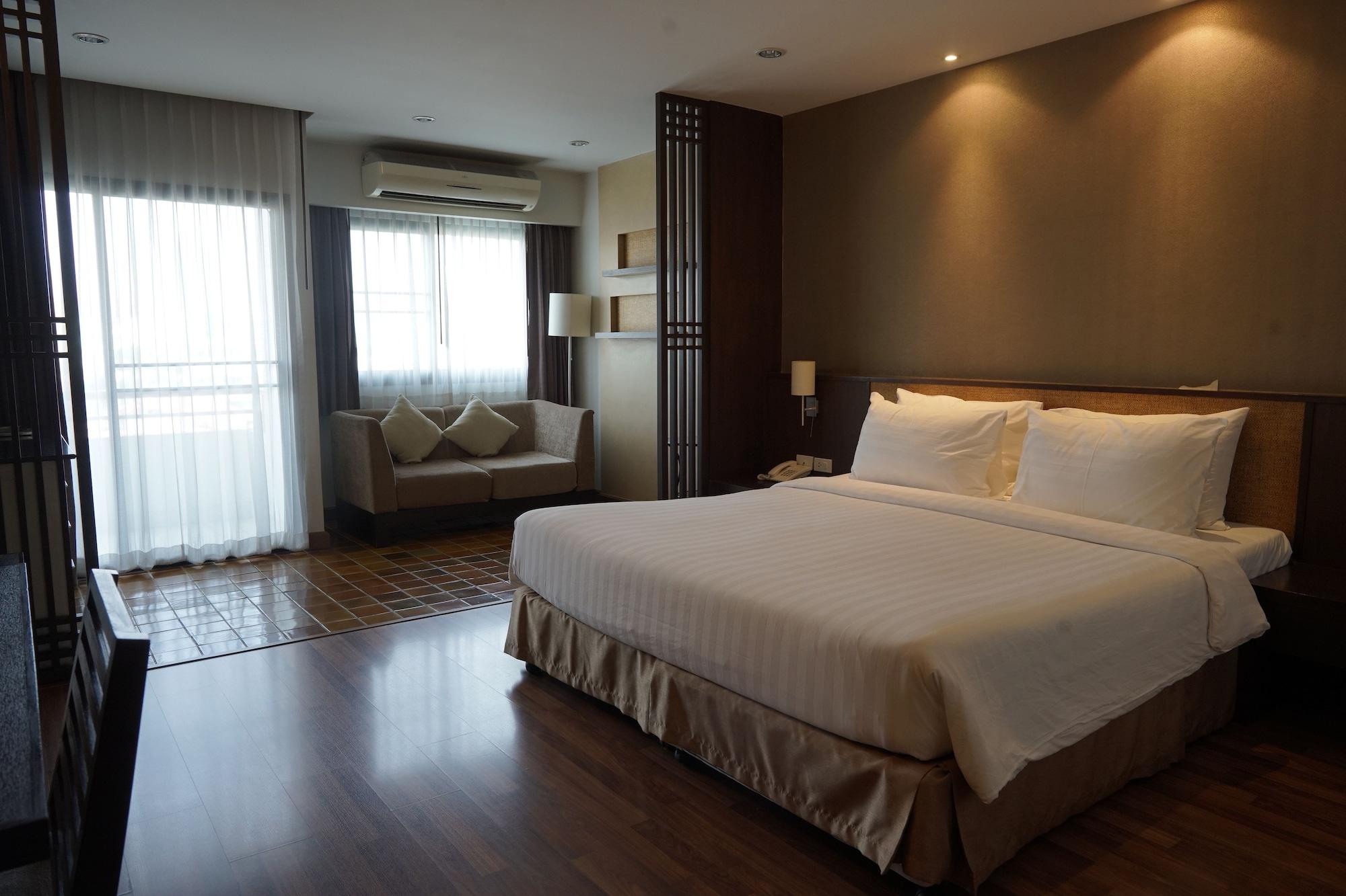 The Grand Napat Aparthotel Chiang Mai