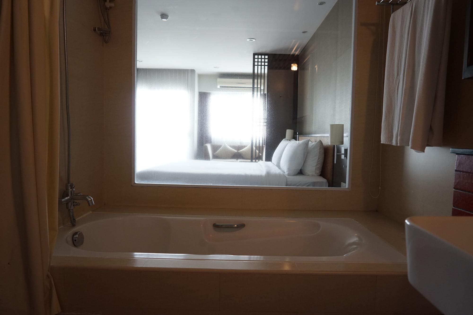 The Grand Napat 4*