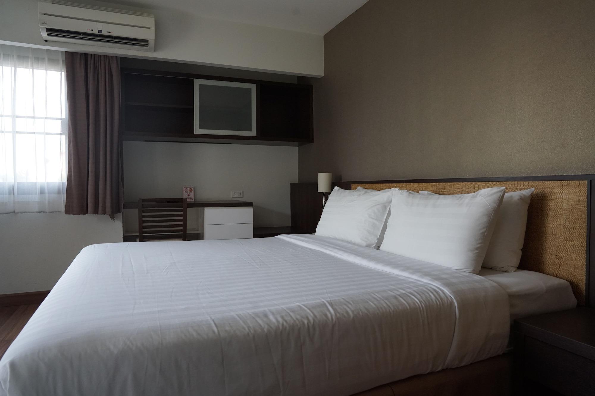 Aparthotel The Grand Napat