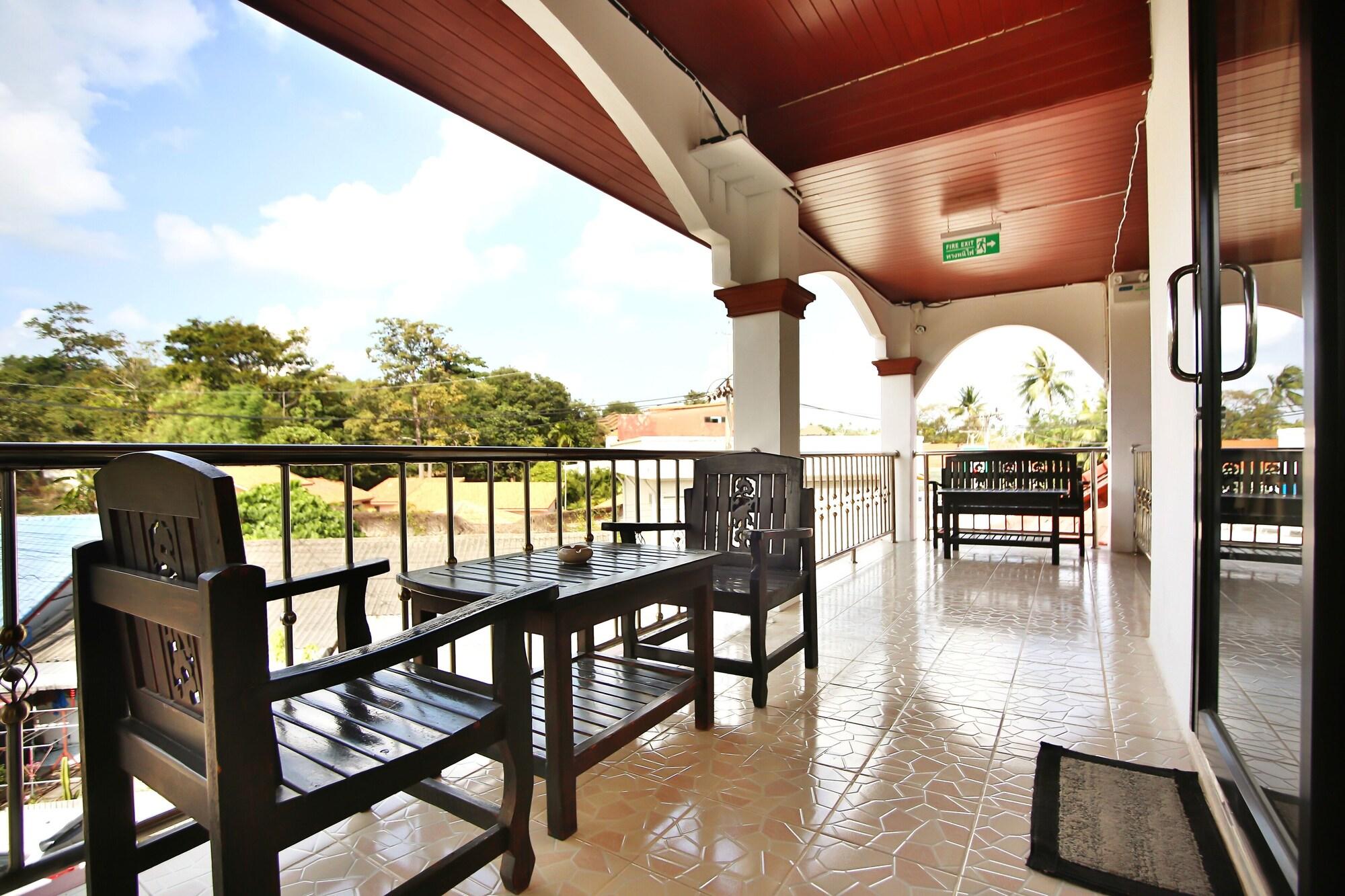 Lotus Friendly Hotel