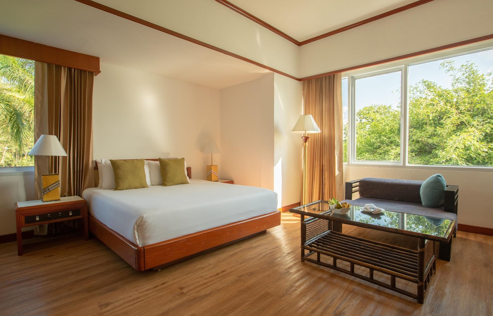Centara Life 4*