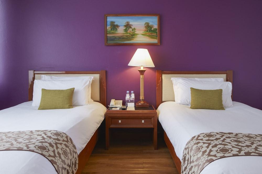 Centara Life 4* Mae Sot