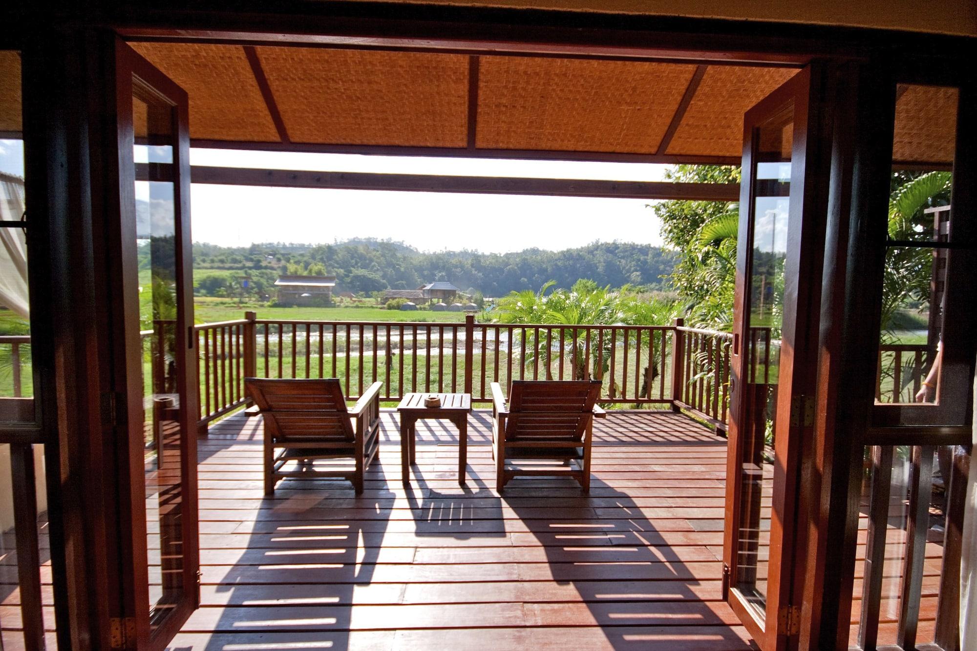 Hotsprings Resort 3*