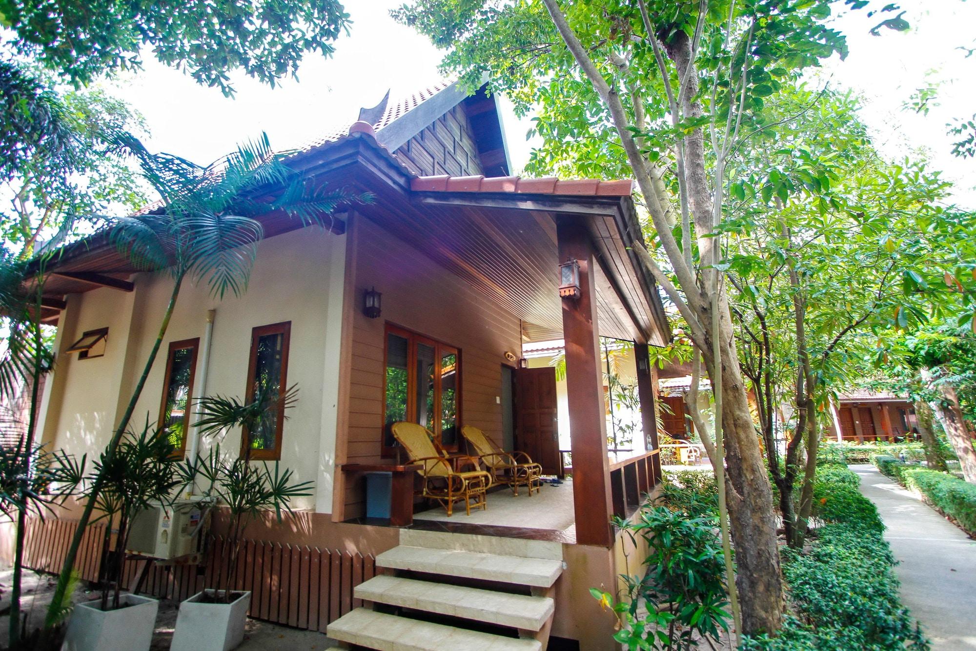 Resort Baan Grood Arcadia & 3*