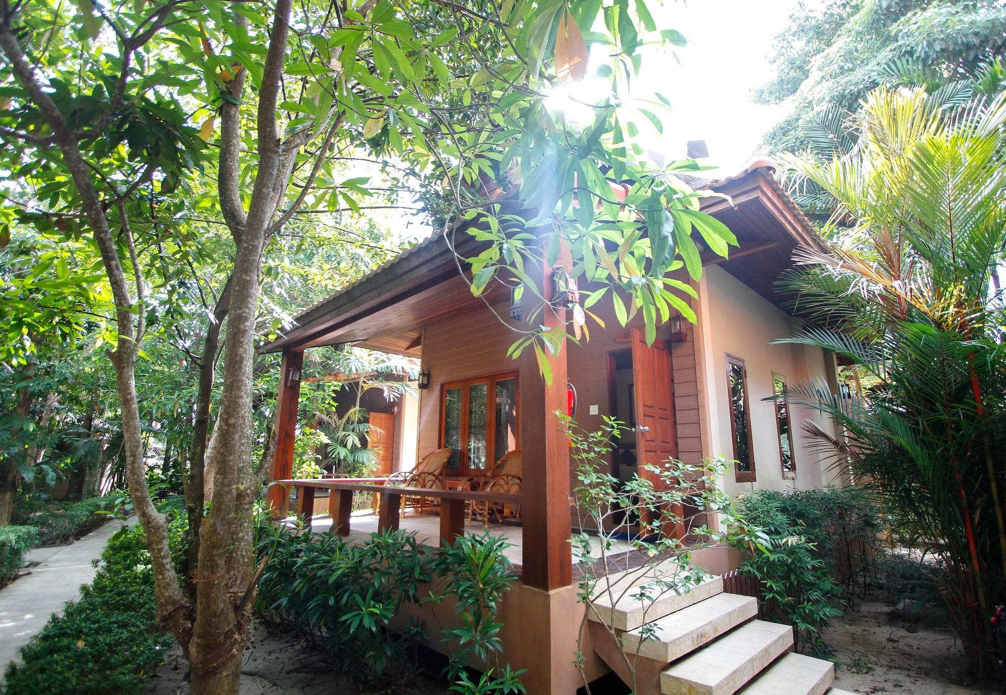 Baan Grood Arcadia &