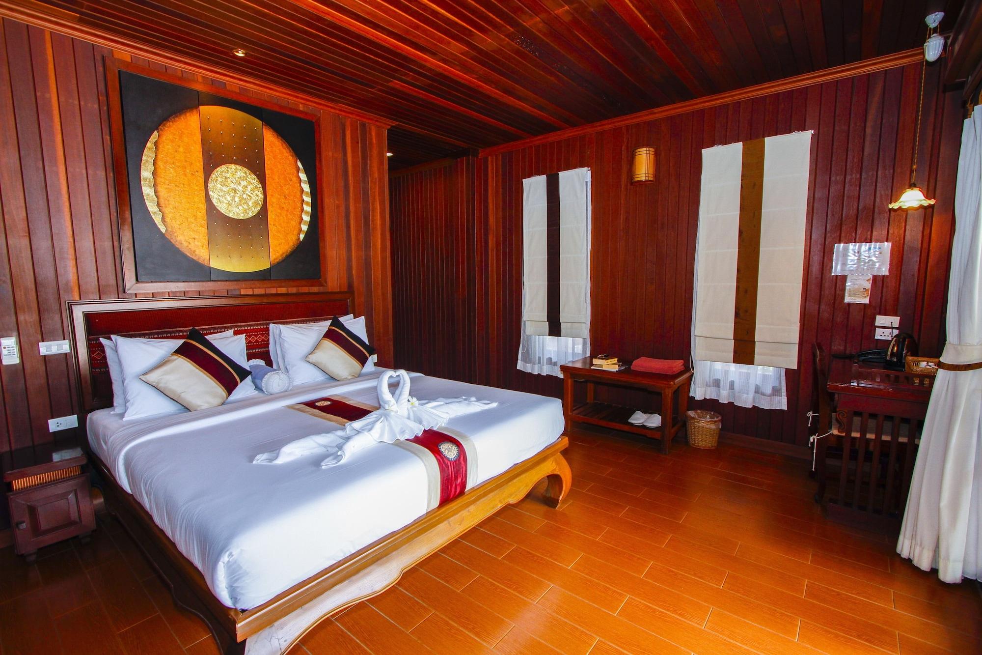 Baan Grood Arcadia &