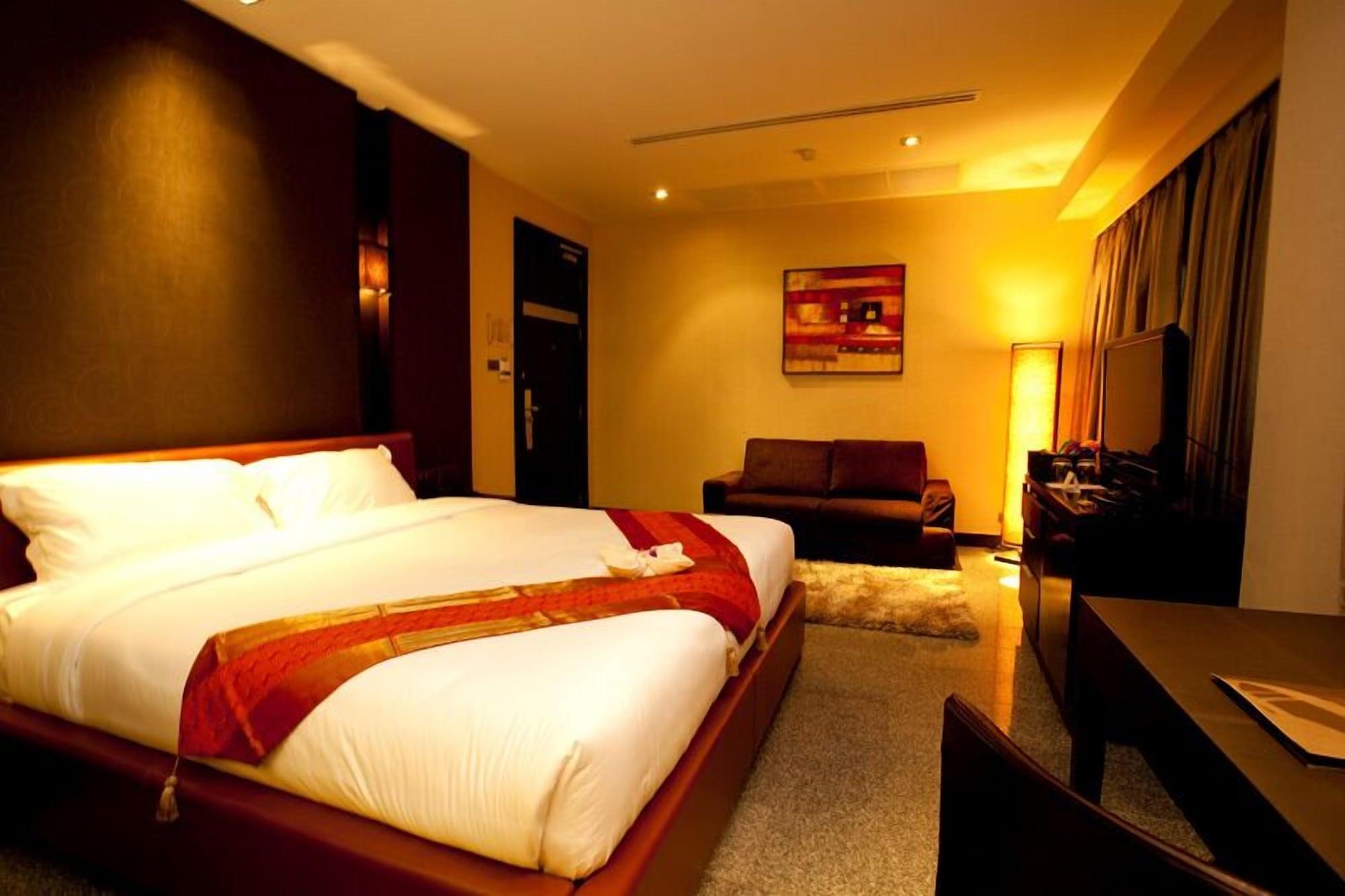 Pietra Hotel 4*