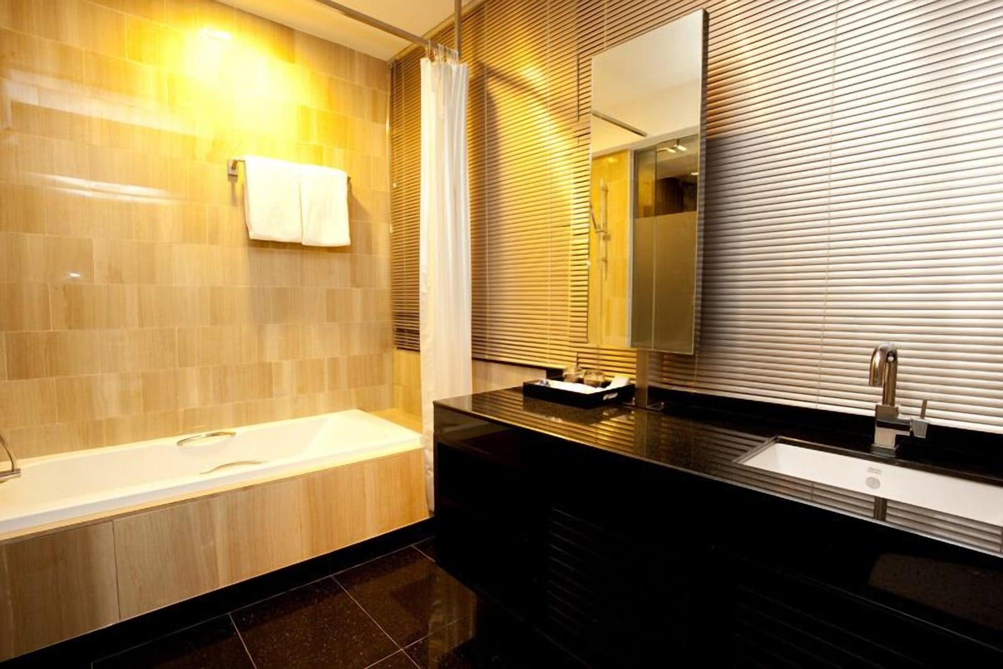 Pietra Hotel Bangkok
