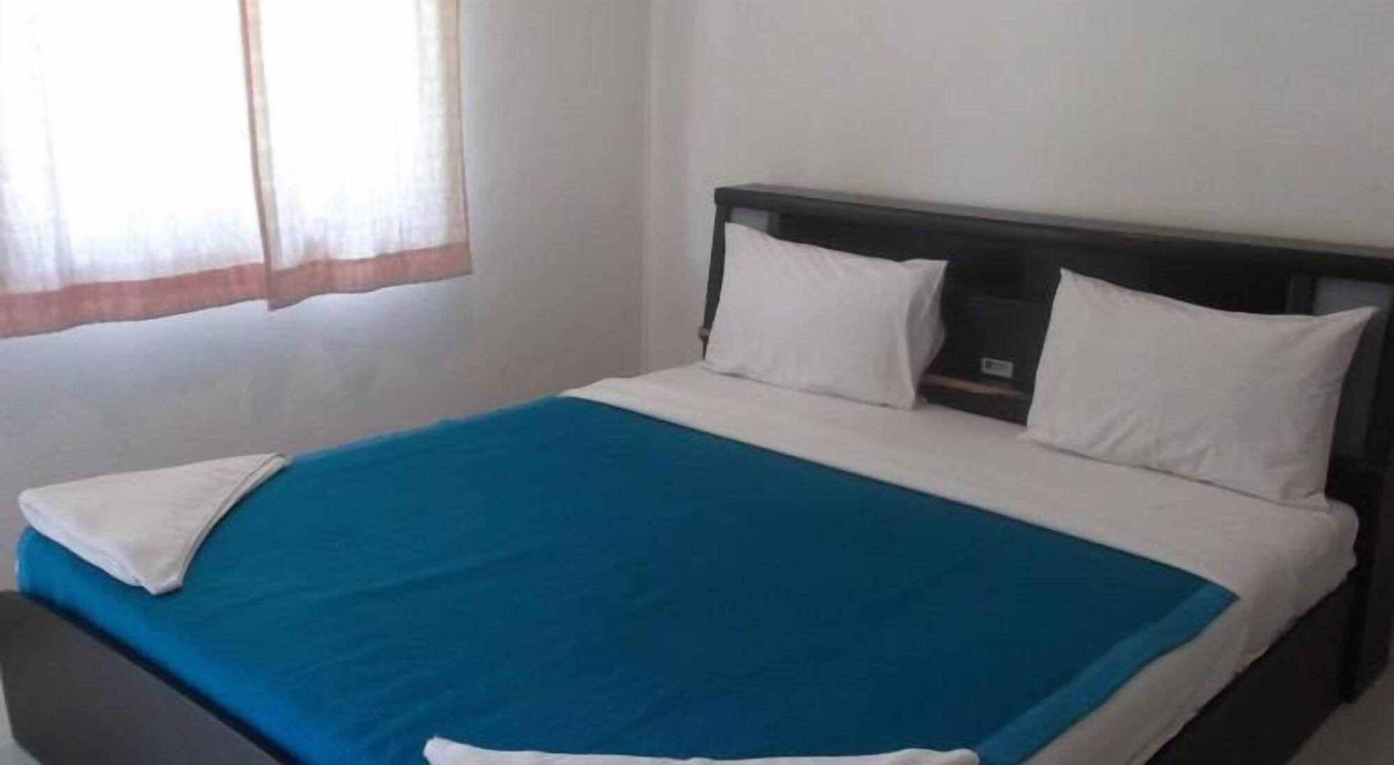 Hotel Service 2*