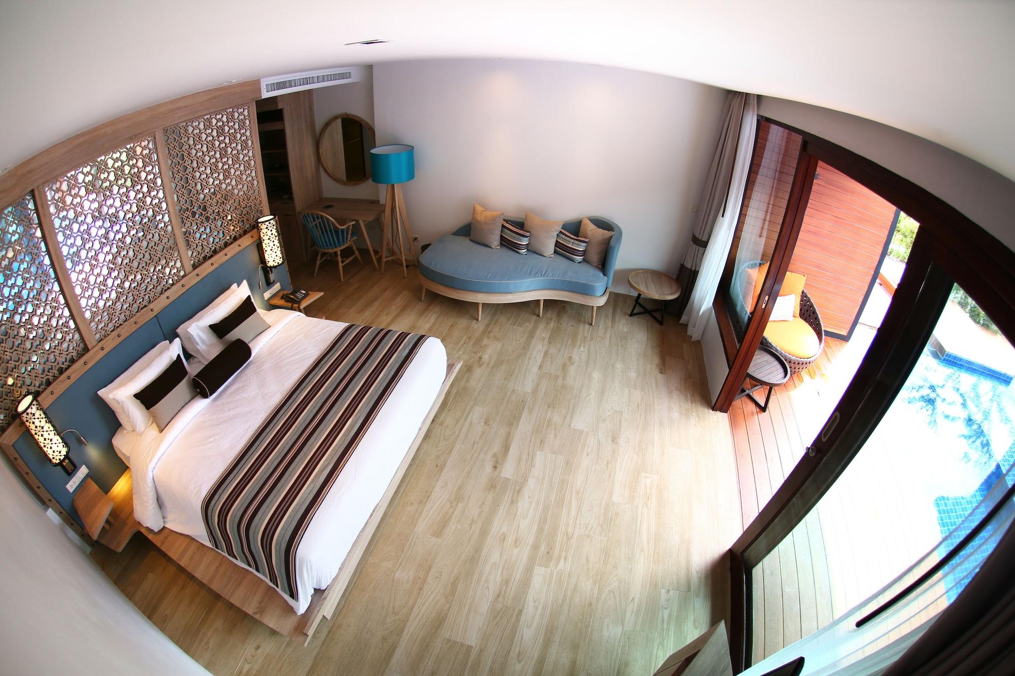Akira Resort 4*
