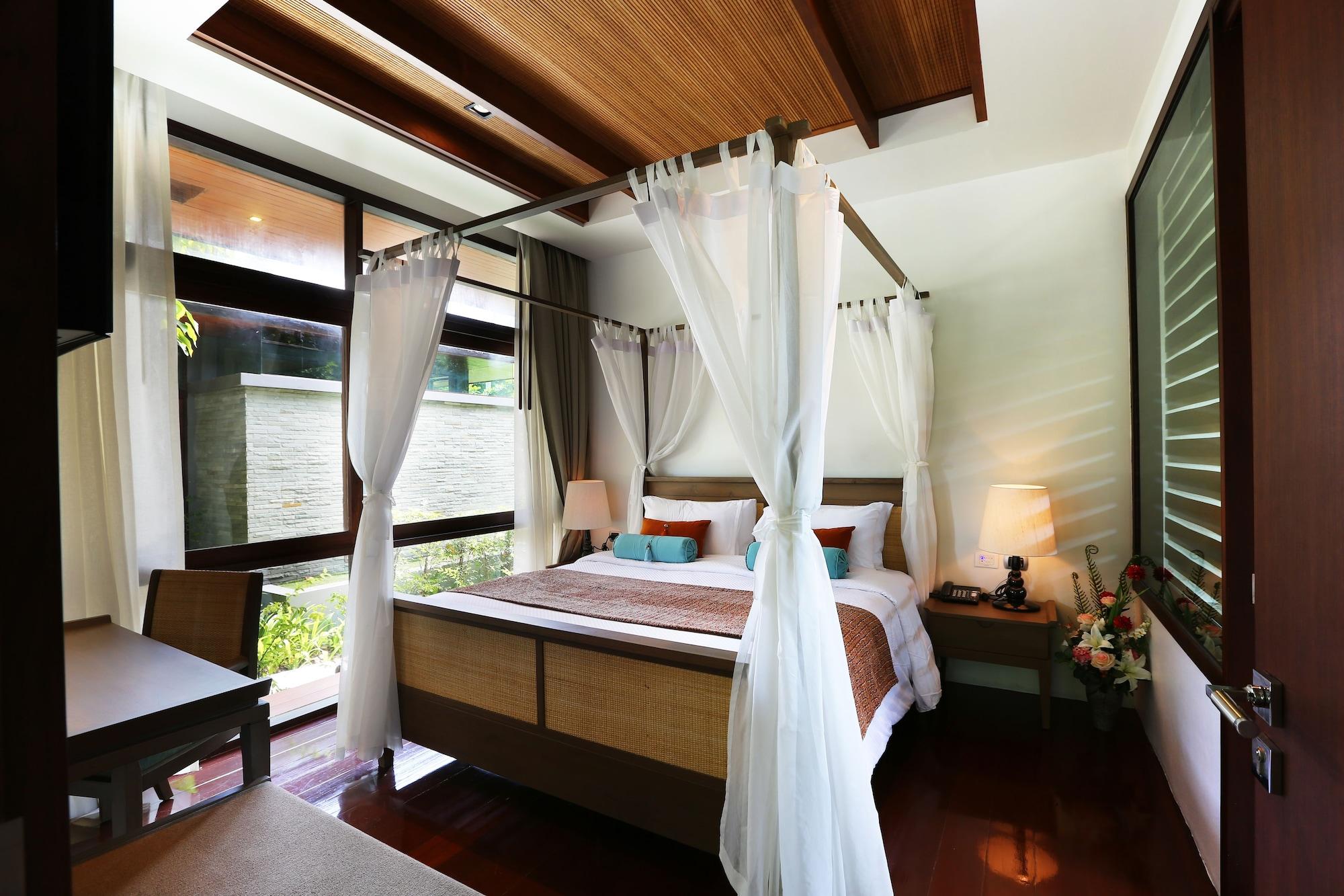 Akira Resort 4*