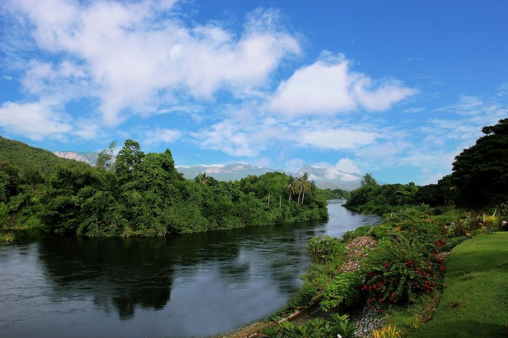 Aek-pailin River Kwai Hotel 3*